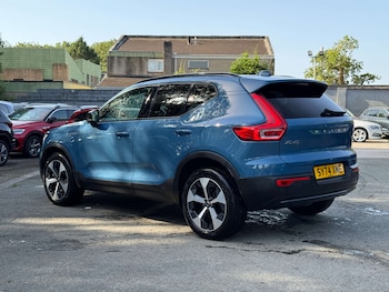 Used Volvo XC40 2024 for sale - 79009969: Photo