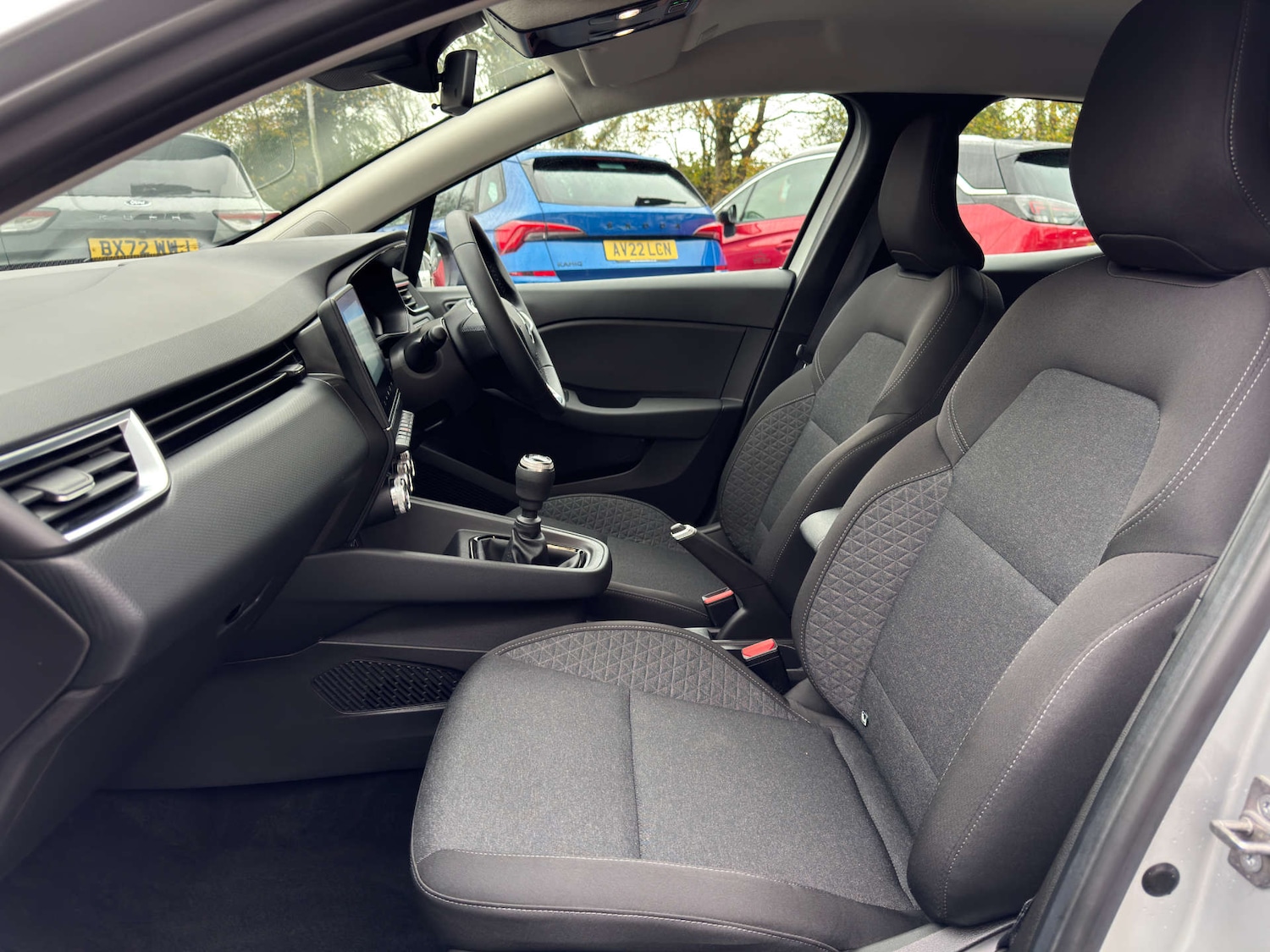 Used Renault Clio 2023 for sale - 76536184: Photo 13