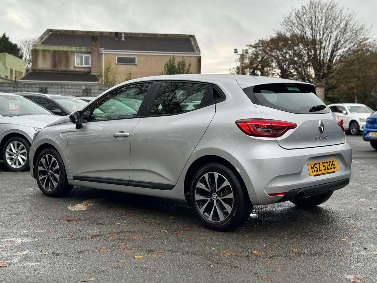 Used Renault Clio 2023 for sale - 76536184: Photo 5