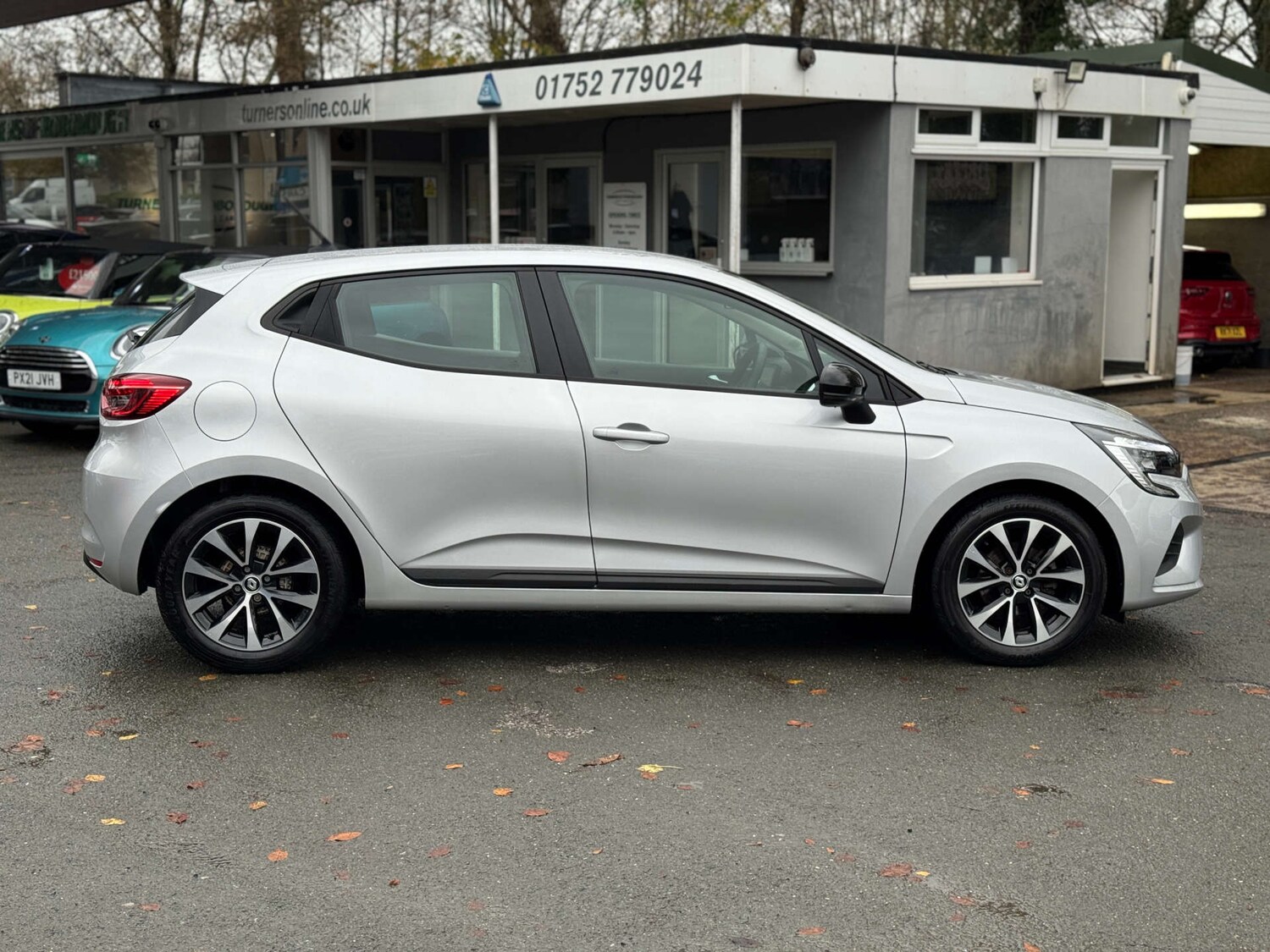 Used Renault Clio 2023 for sale - 76536184: Photo 8