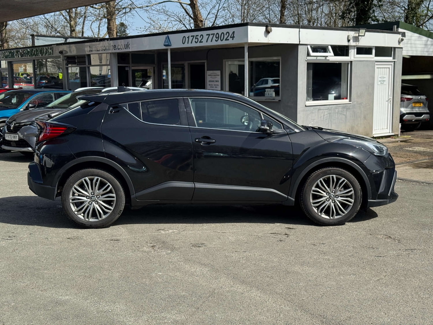 Used Toyota C-HR 2023 for sale - 78198773: Photo 6
