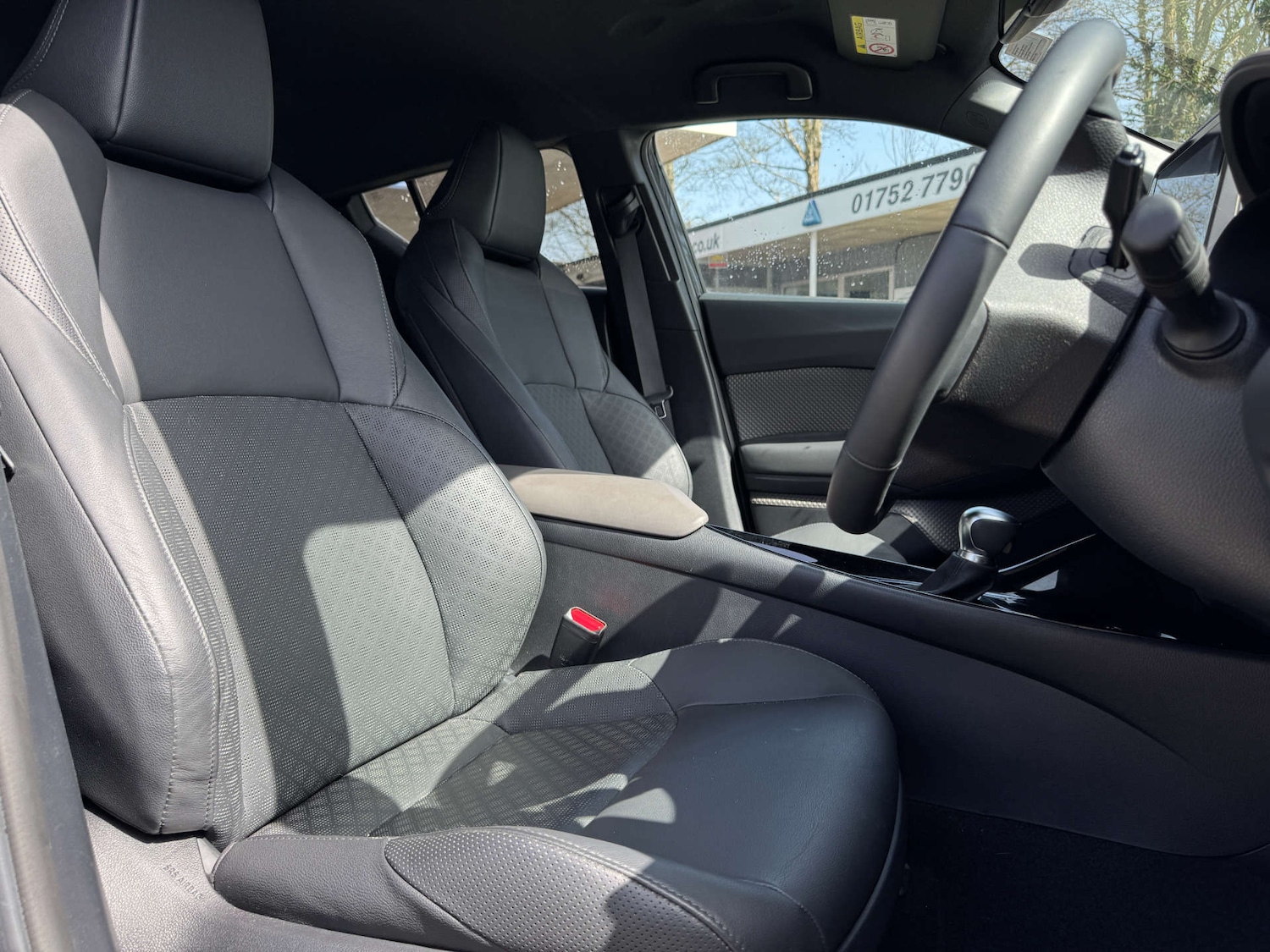 Used Toyota C-HR 2023 for sale - 78198773: Photo 8