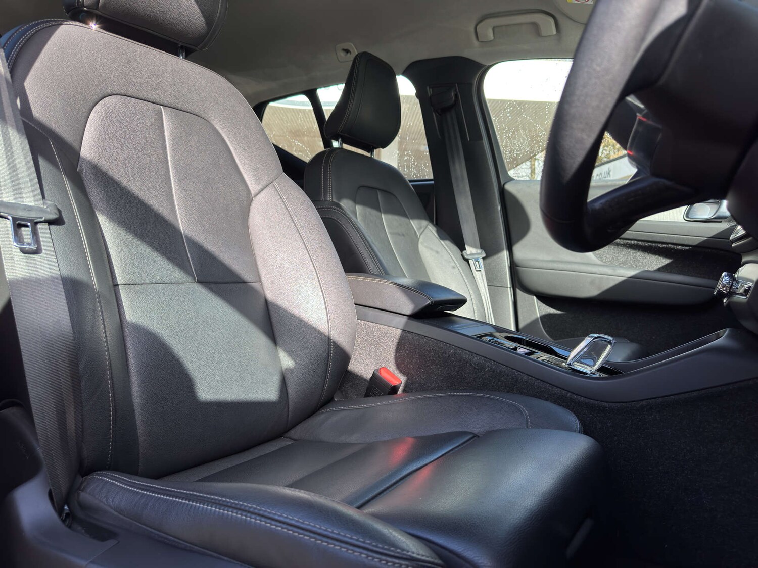 Used Volvo XC40 2020 for sale - 76379907: Photo 7