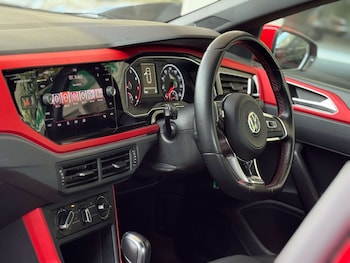 Used Volkswagen Polo 2019 for sale - 76363527: Photo