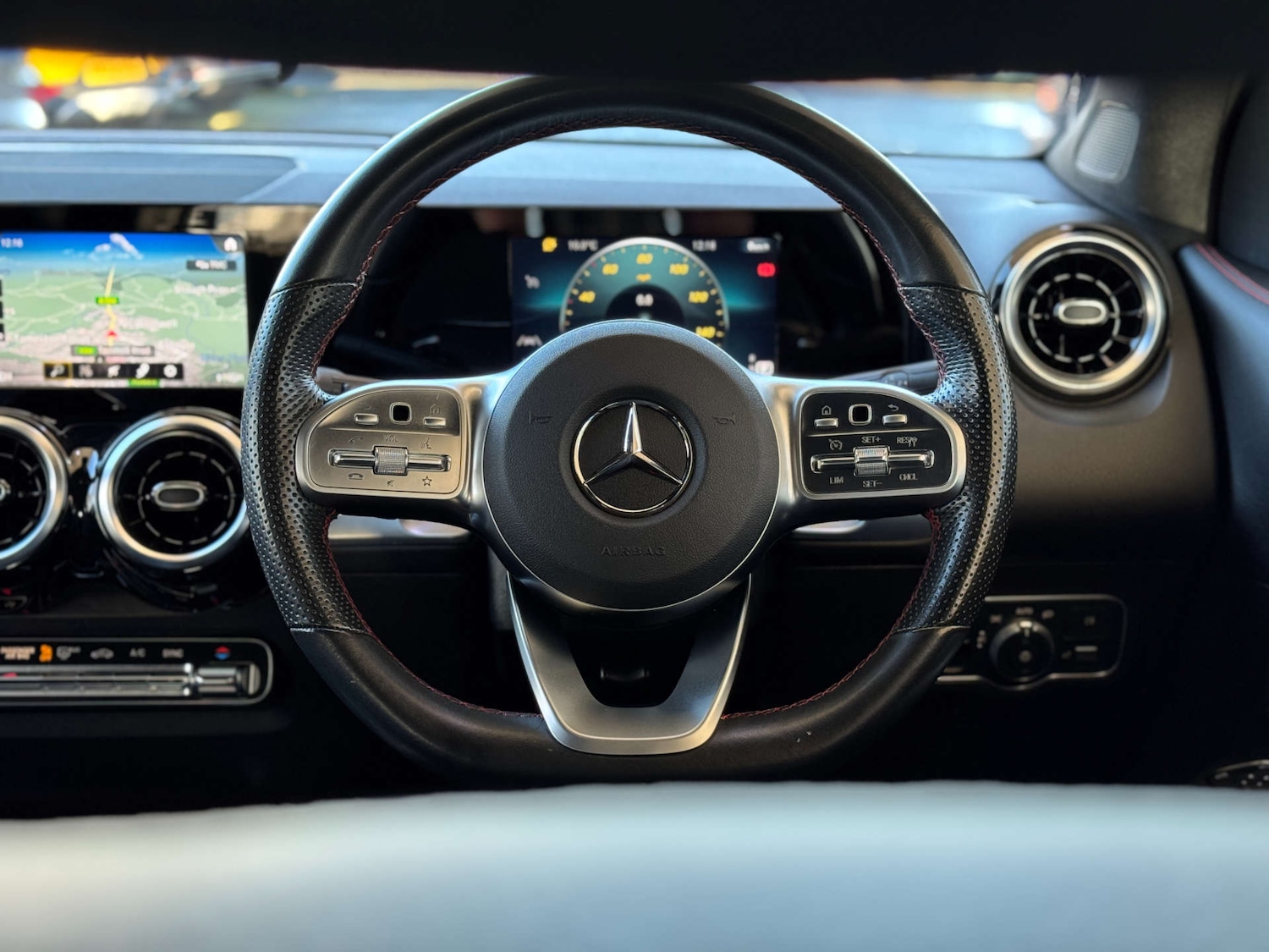 Used Mercedes-Benz GLB 2021 for sale - 76686708: Photo 17