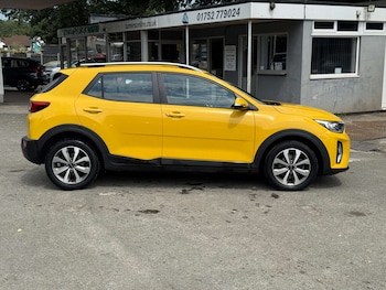 Used Kia Stonic 2023 for sale - 79216742: Photo