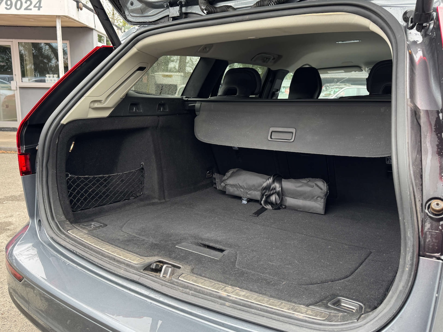 Used Volvo V60 2019 for sale - 78198778: Photo 14