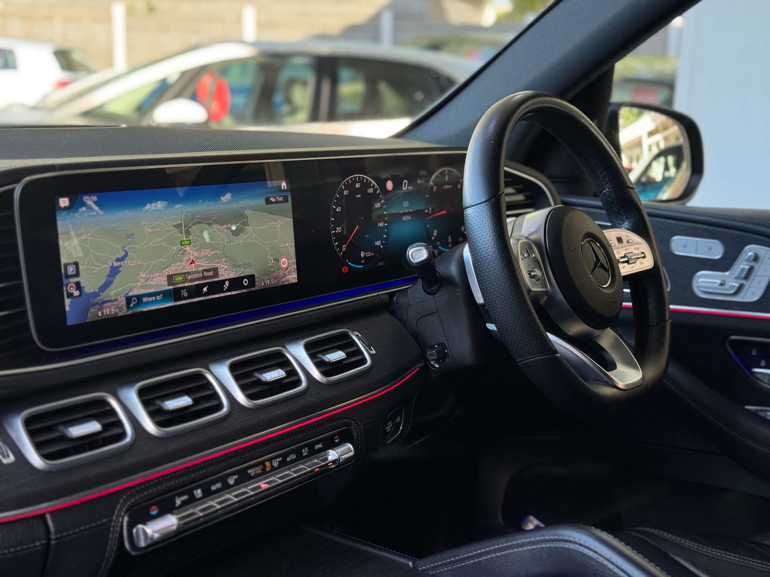 Used Mercedes-Benz GLE 2019 for sale - 76363749: Photo 2