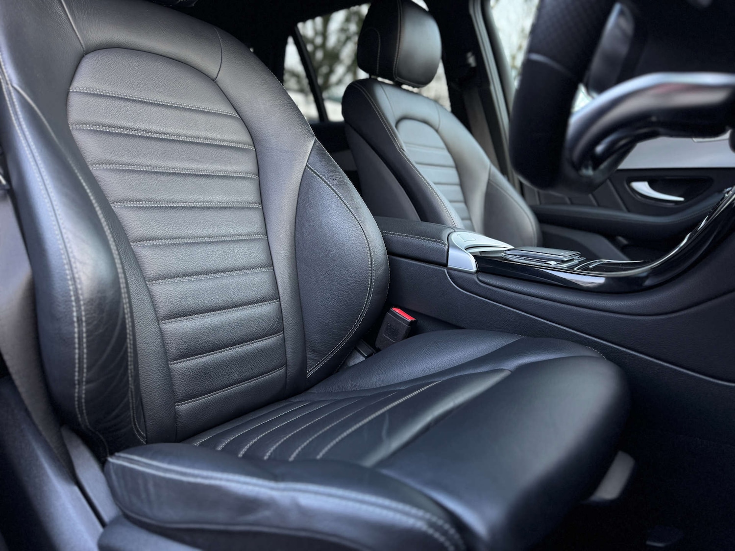 Used Mercedes-Benz GLC 2022 for sale - 77152840: Photo 25