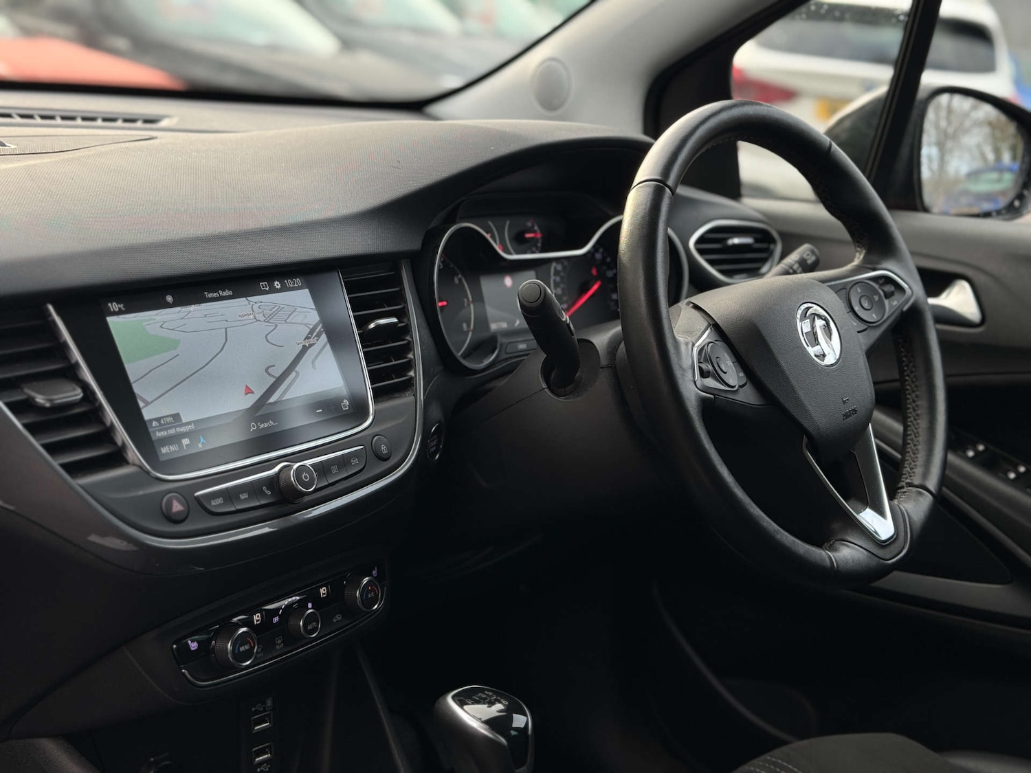 Used Vauxhall Crossland 2022 for sale - 76765007: Photo 2