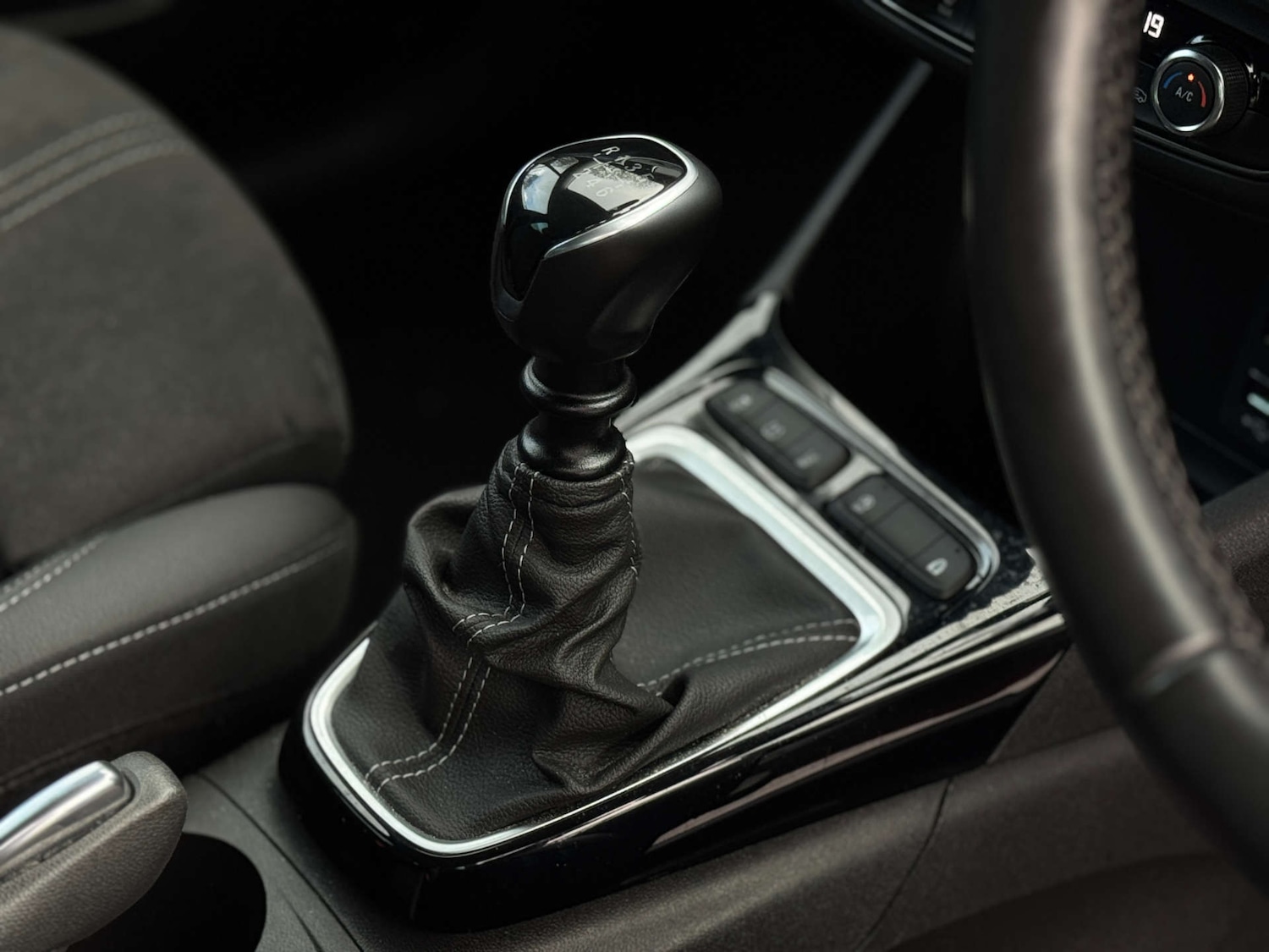 Used Vauxhall Crossland 2022 for sale - 76765007: Photo 7