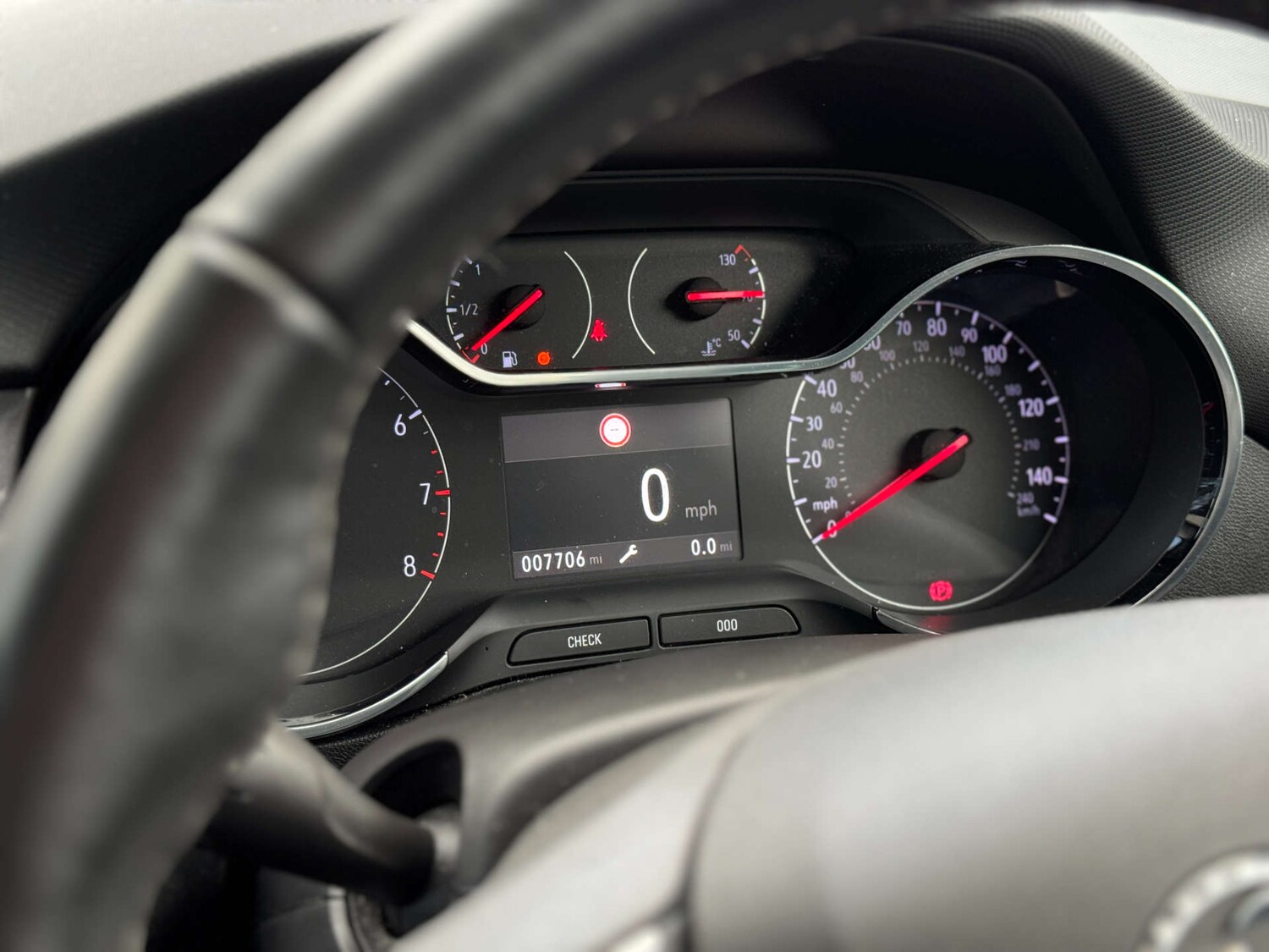 Used Vauxhall Crossland 2022 for sale - 76765007: Photo 8