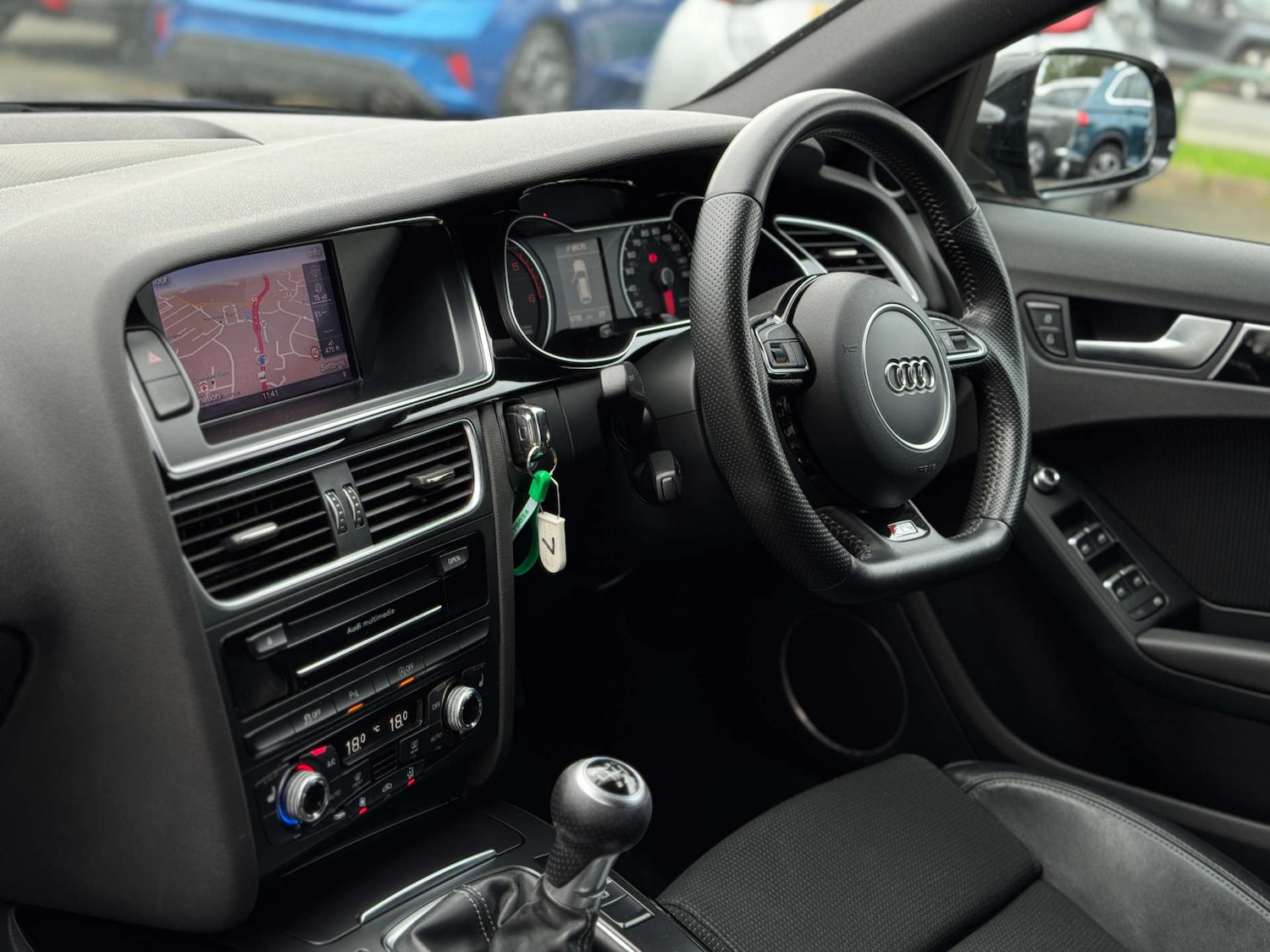 Used Audi A4 Avant 2015 for sale - 77872418: Photo 2