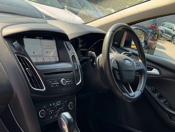 Used Ford Focus 2017 for sale - 79313982: Photo