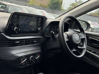 Used Hyundai i20 2023 for sale - 79739017: Photo