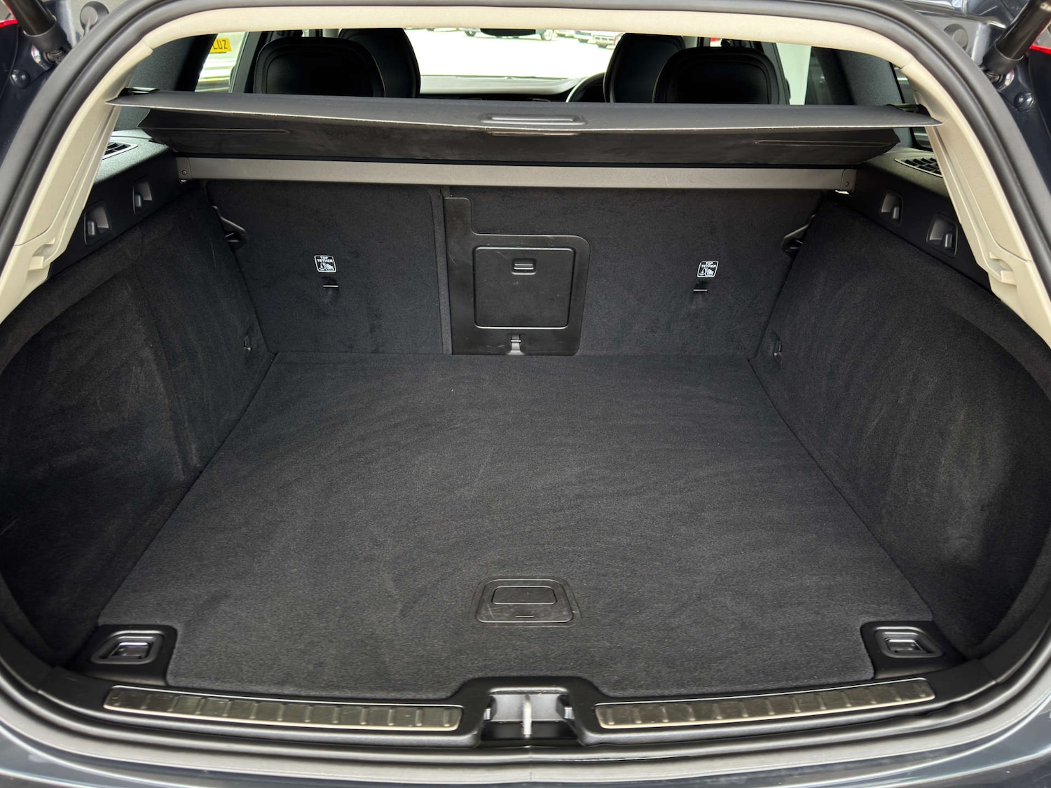 Used Volvo V60 2019 for sale - 77200688: Photo 17