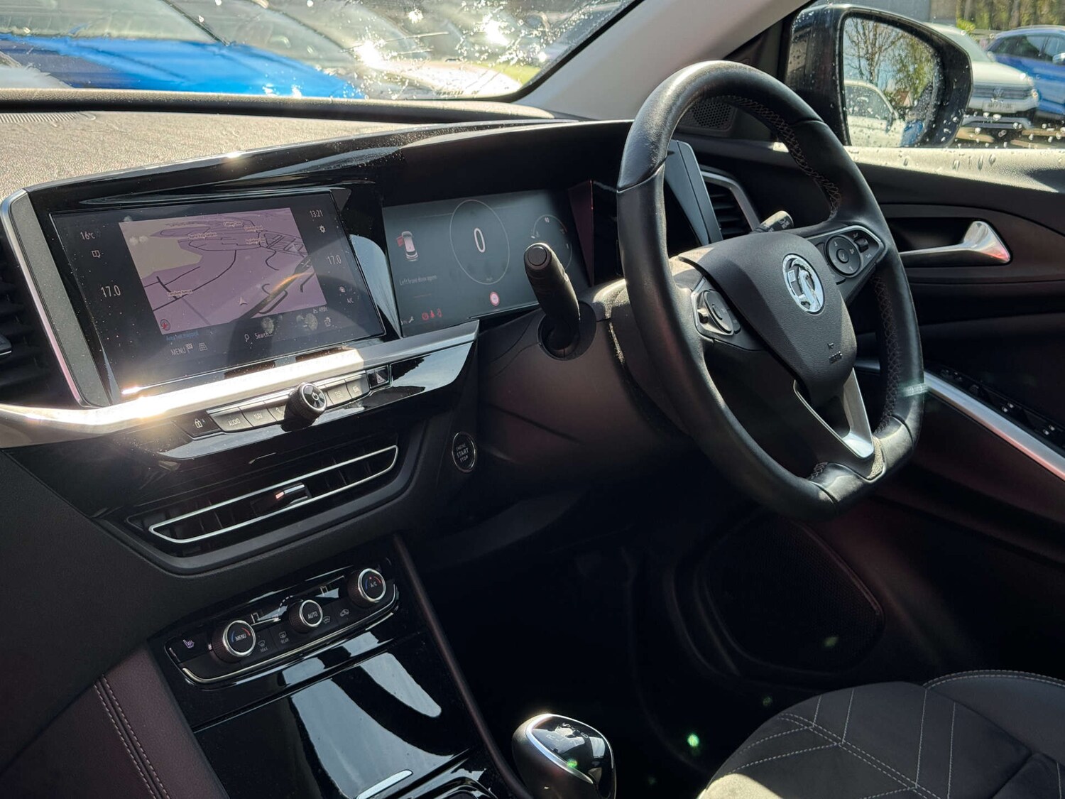 Used Vauxhall Grandland 2023 for sale - 78105660: Photo 2