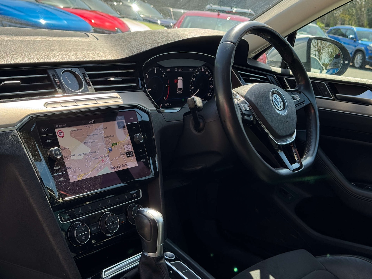 Used Volkswagen Passat 2018 for sale - 78154391: Photo 2