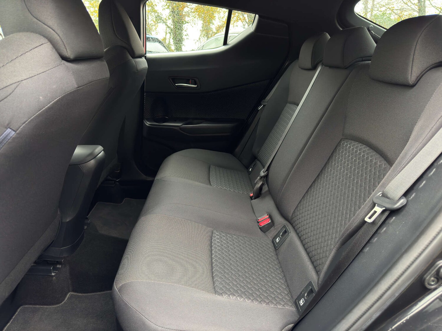 Used Toyota C-HR 2022 for sale - 76544302: Photo 14