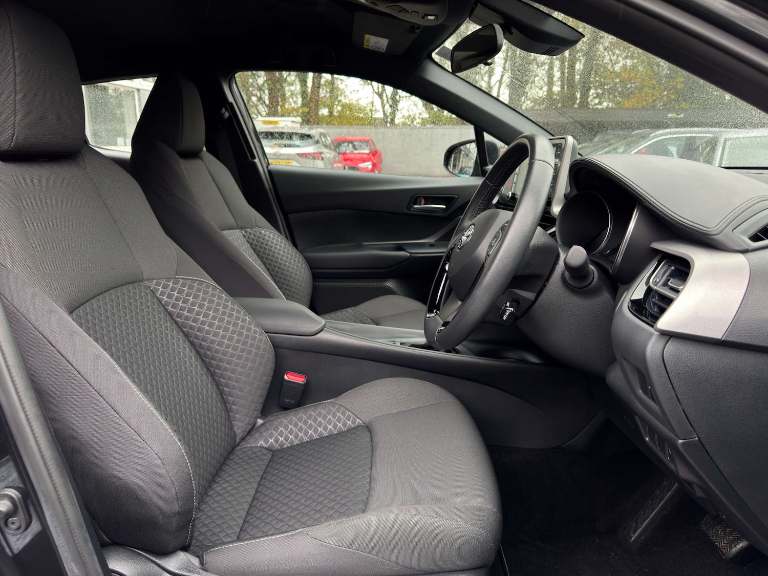 Used Toyota C-HR 2022 for sale - 76544302: Photo 16