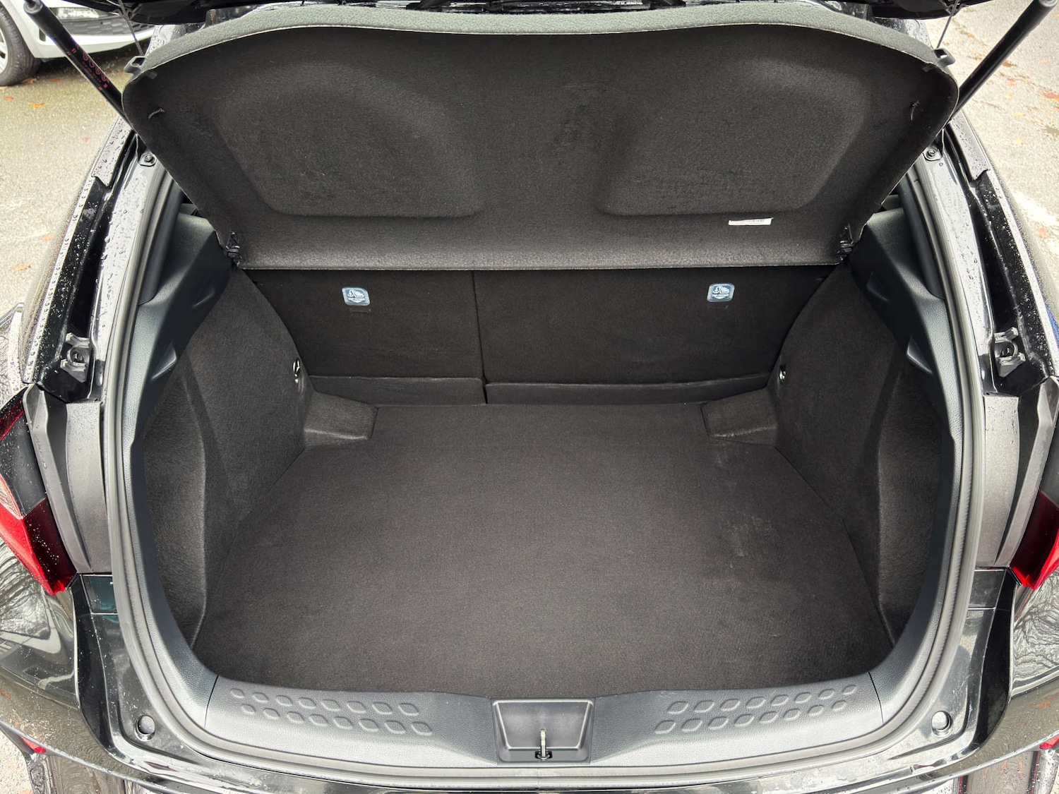 Used Toyota C-HR 2022 for sale - 76544302: Photo 17