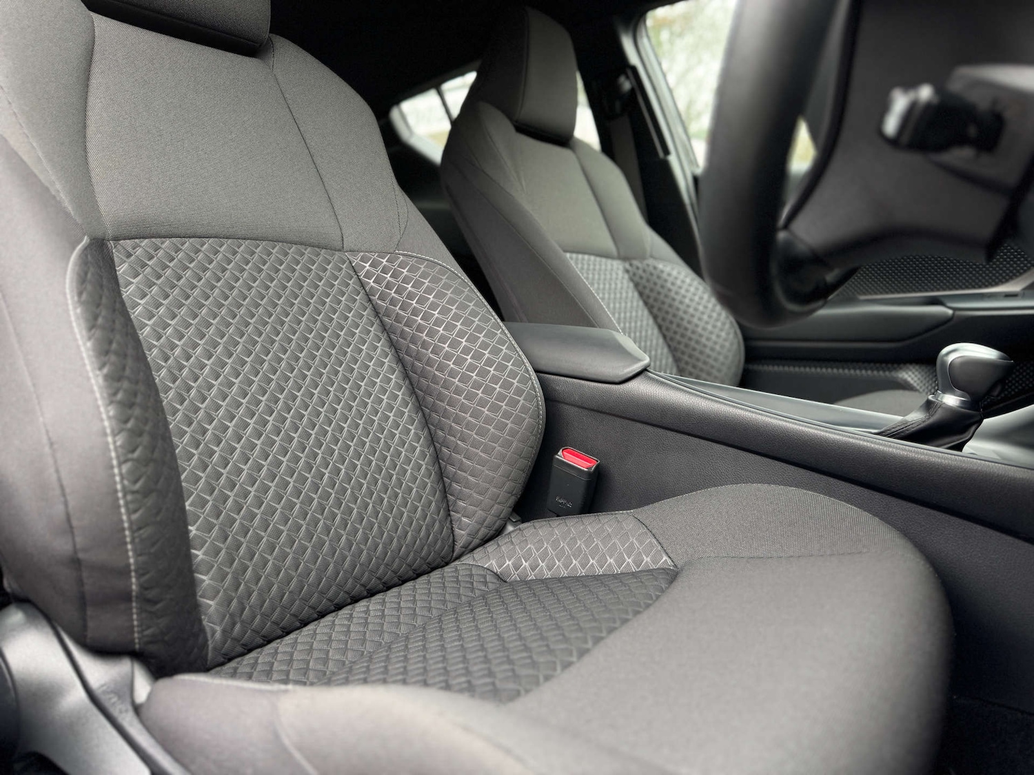 Used Toyota C-HR 2022 for sale - 76544302: Photo 25