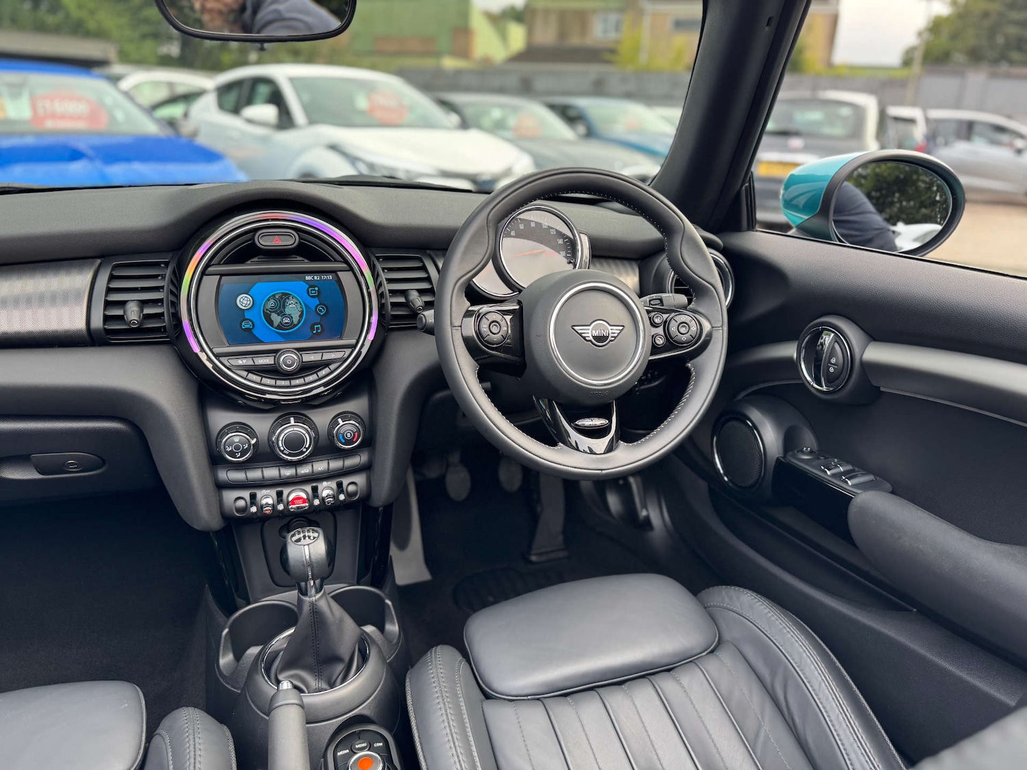 Used MINI Convertible 2021 for sale - 76363526: Photo 2