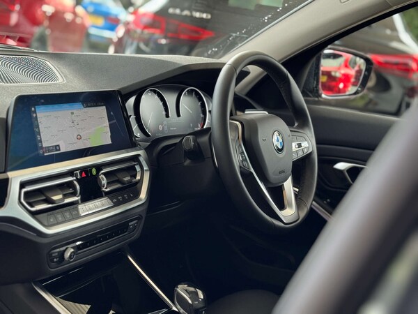 Used BMW 3 Series 2019 for sale - 75689875: Photo 2