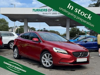 Used Volvo V40 2018 for sale - 79222163: Photo