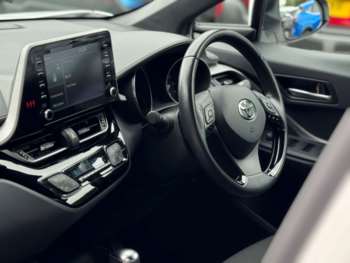 Used Toyota C-HR 2022 for sale - 74897929: Photo