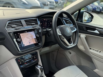 Used Volkswagen Tiguan 2023 for sale - 77399257: Photo