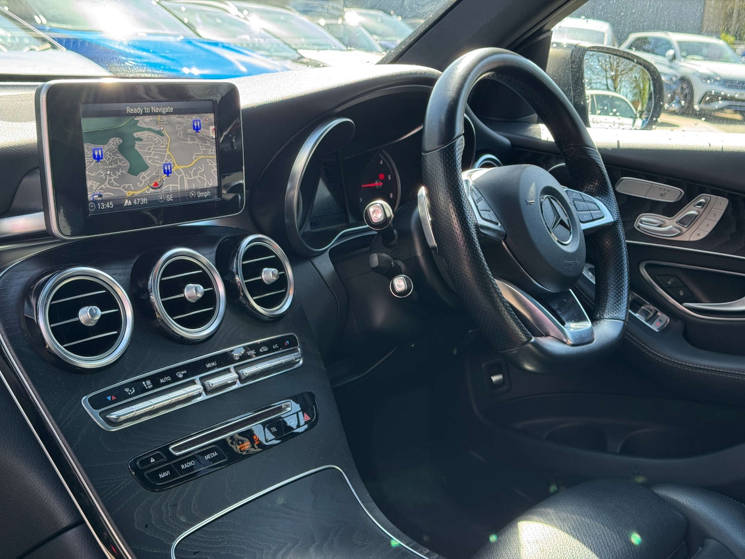 Used Mercedes-Benz GLC 2017 for sale - 78167894: Photo 2