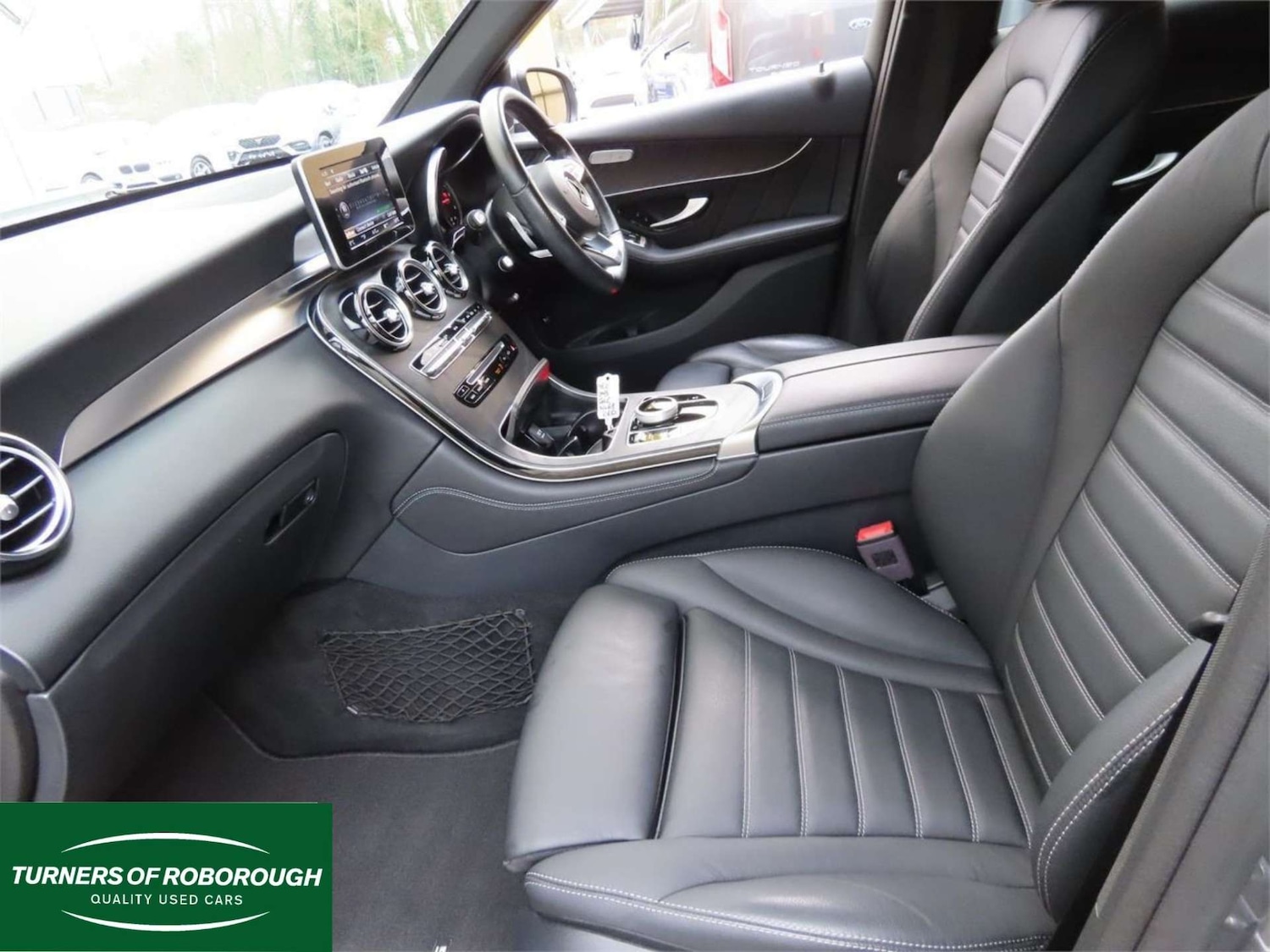 Used Mercedes-Benz GLC 2018 for sale - 77258074: Photo 2