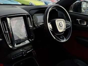 Used Volvo XC40 2018 for sale - 77880388: Photo