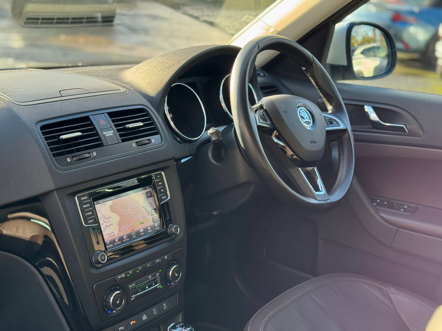 Used Skoda Yeti 2015 for sale - 76776298: Photo 2