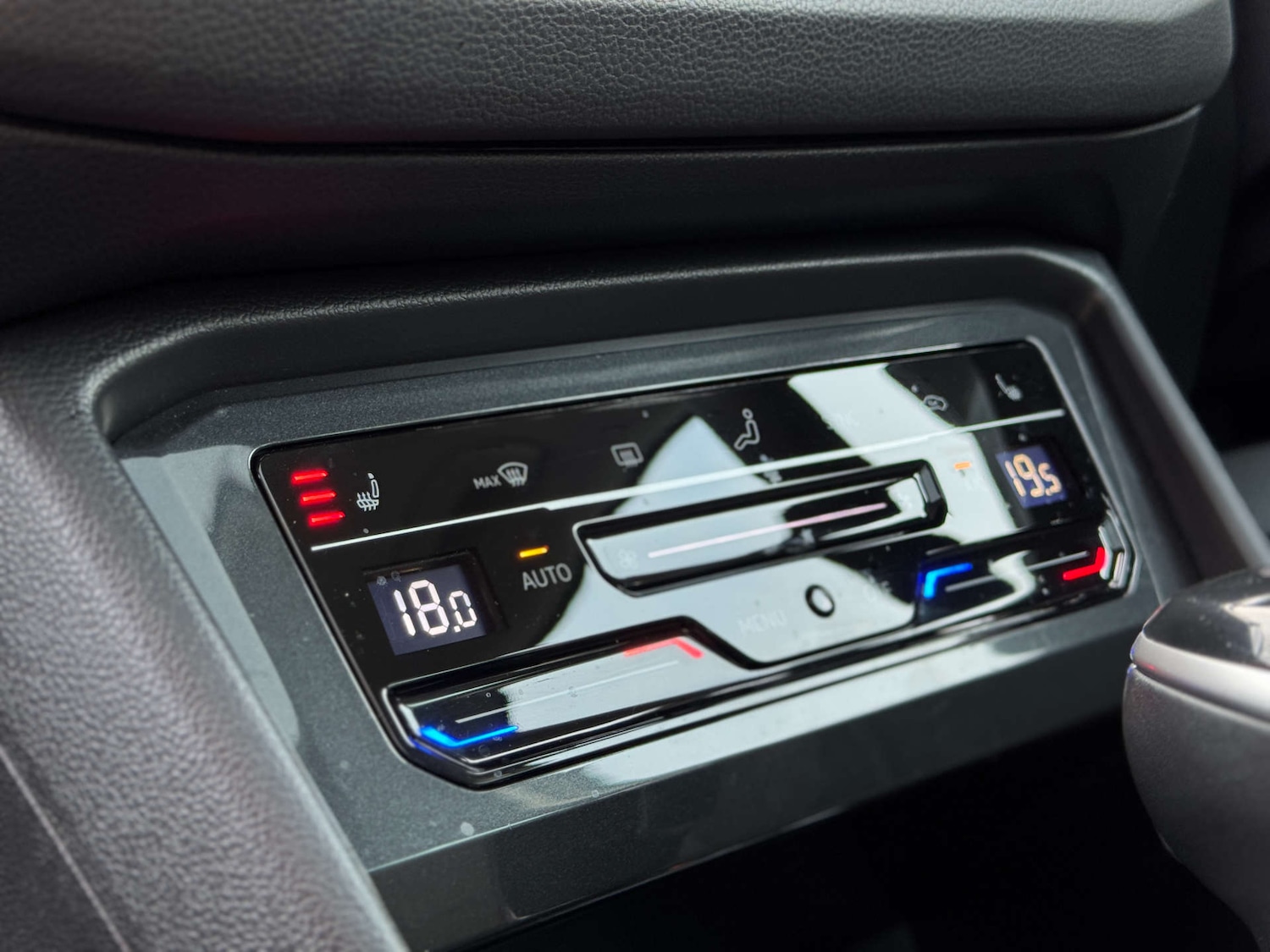 Used Volkswagen Tiguan 2021 for sale - 77383395: Photo 14