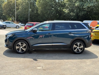 Used Peugeot 5008 2023 for sale - 79276784: Photo