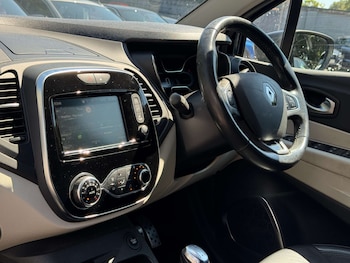 Used Renault Captur 2018 for sale - 79179028: Photo