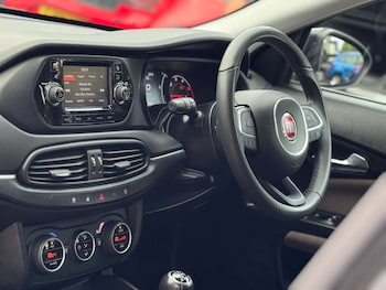 Used Fiat Tipo 2018 for sale - 76277742: Photo 2