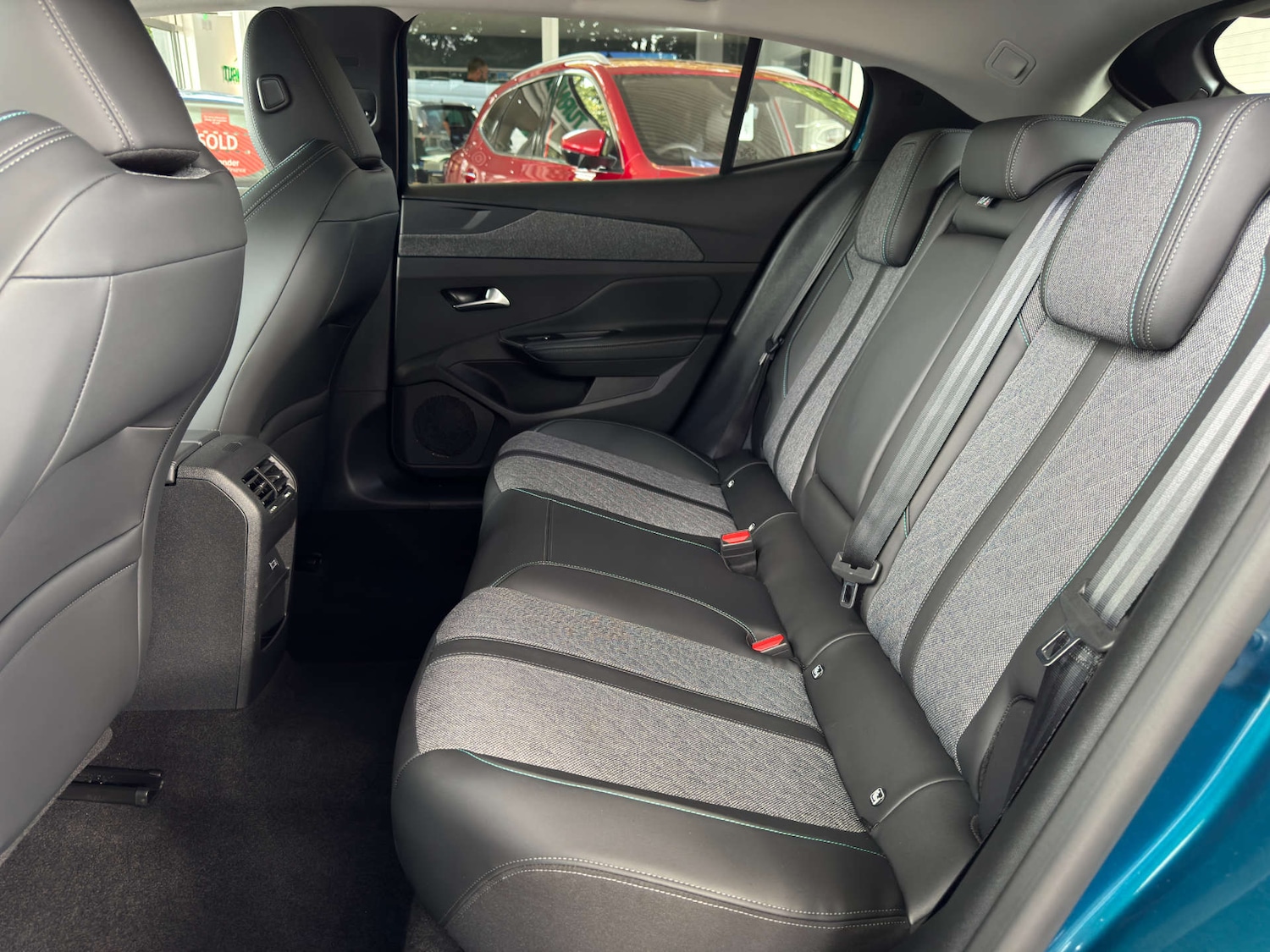 Used Peugeot 408 2023 for sale - 77937222: Photo 14