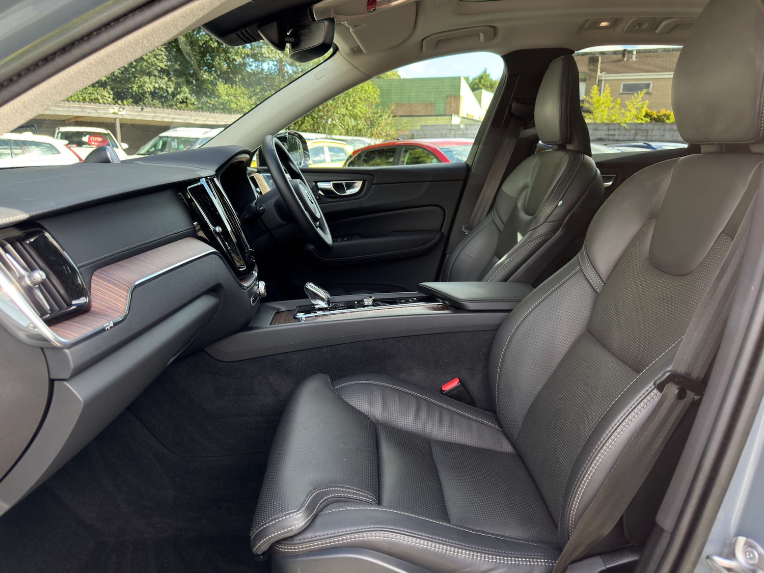 Used Volvo XC60 2023 for sale - 76600655: Photo 13