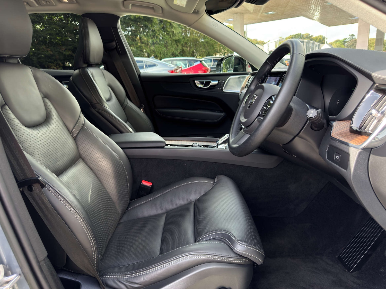 Used Volvo XC60 2023 for sale - 76600655: Photo 16