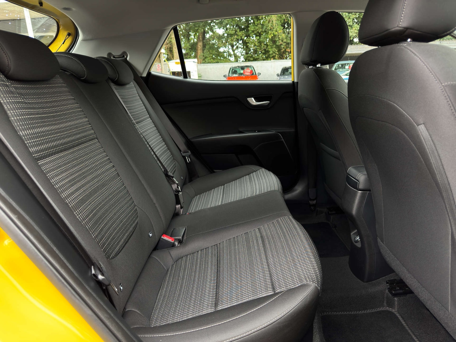 Used Kia Stonic 2022 for sale - 76600660: Photo 15