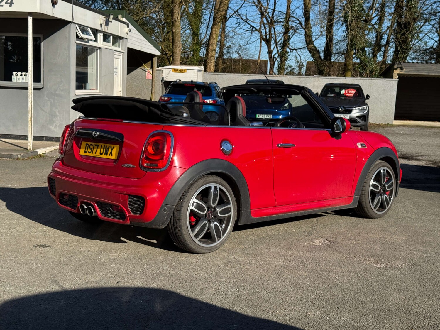 Used MINI Convertible 2017 for sale - 77964817: Photo 4