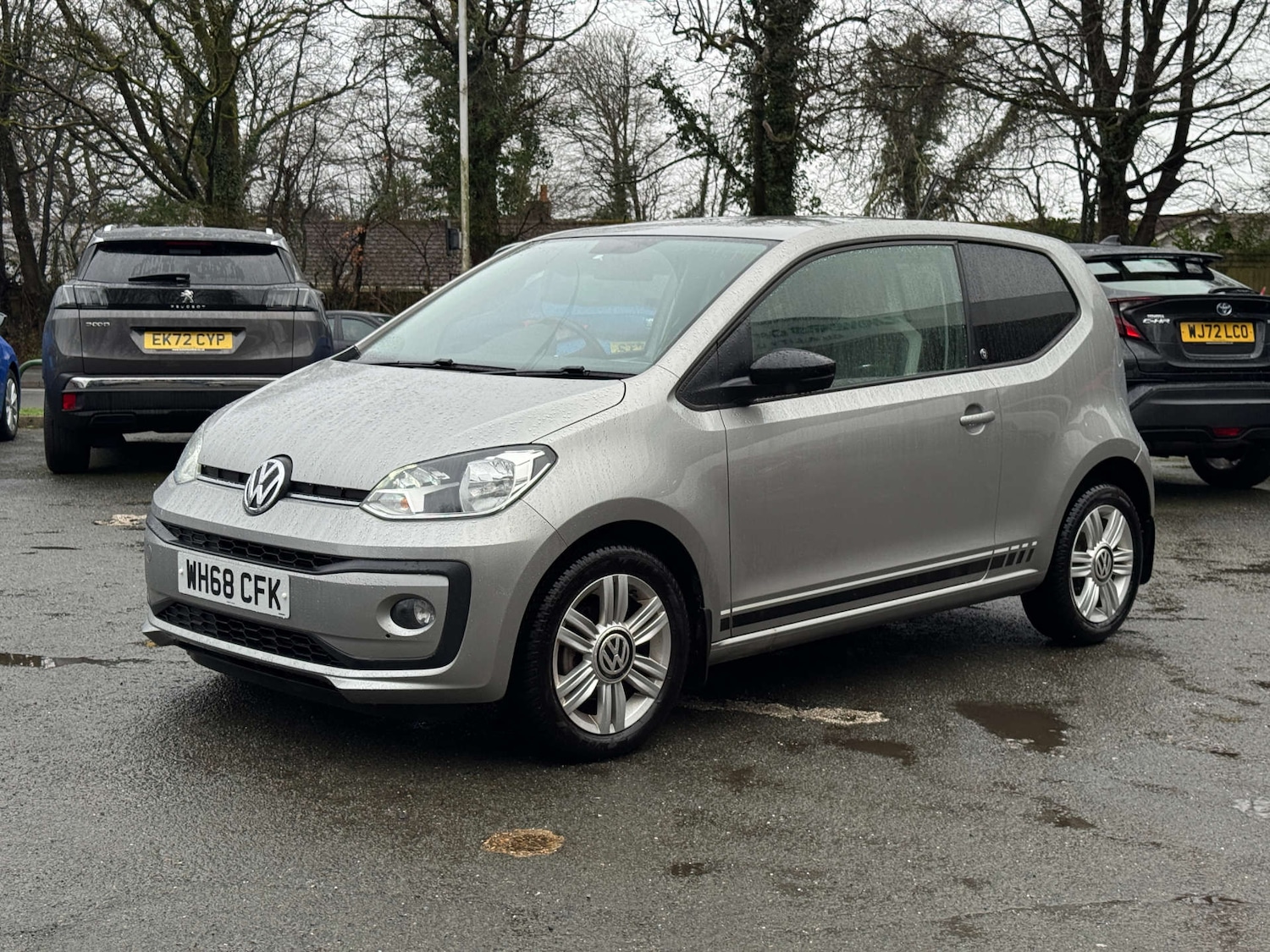 Used Volkswagen up! 2018 for sale - 77618871: Photo 3