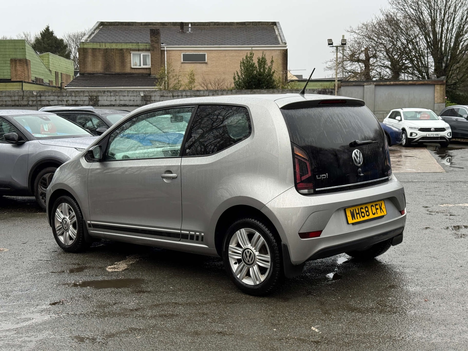 Used Volkswagen up! 2018 for sale - 77618871: Photo 6