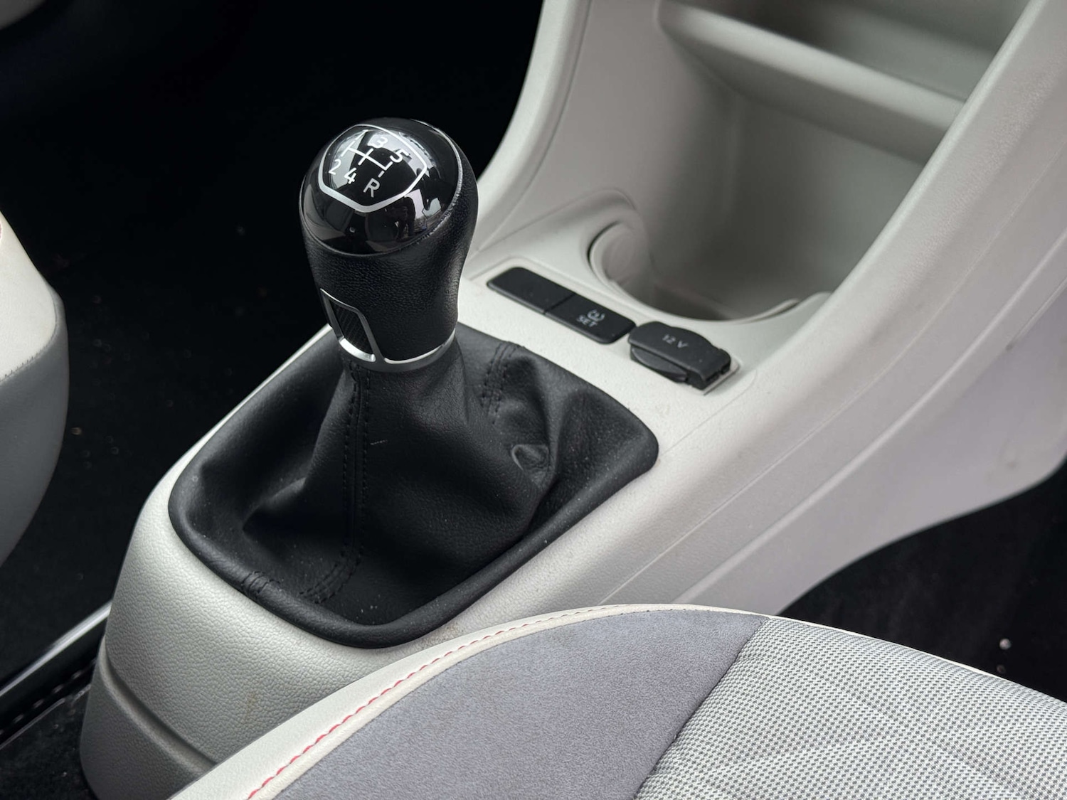 Used Volkswagen up! 2018 for sale - 77618871: Photo 8