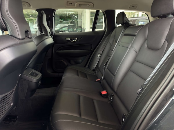 Used Volvo V60 2019 for sale - 76277656: Photo 14
