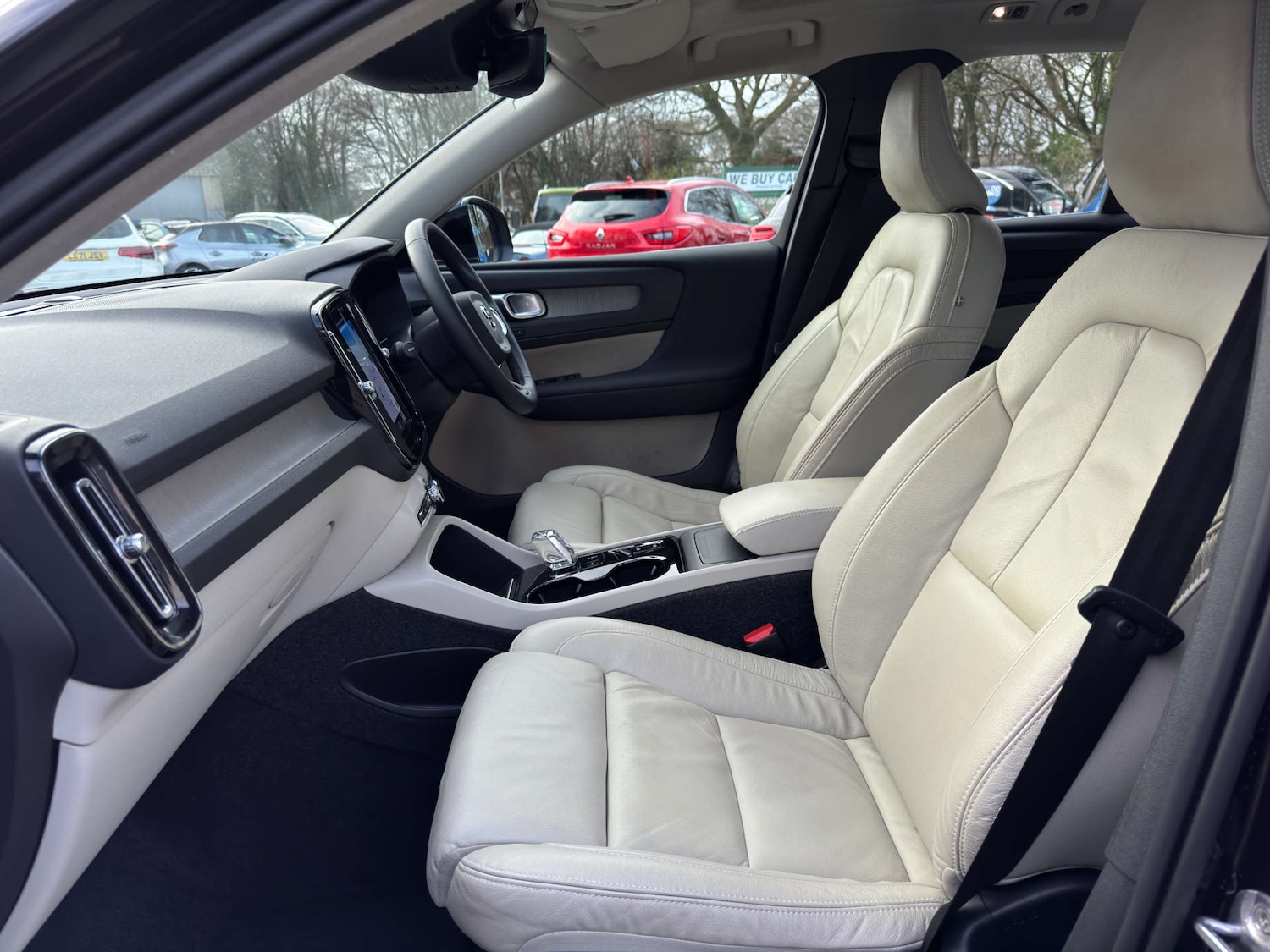 Used Volvo XC40 2022 for sale - 76969209: Photo 13