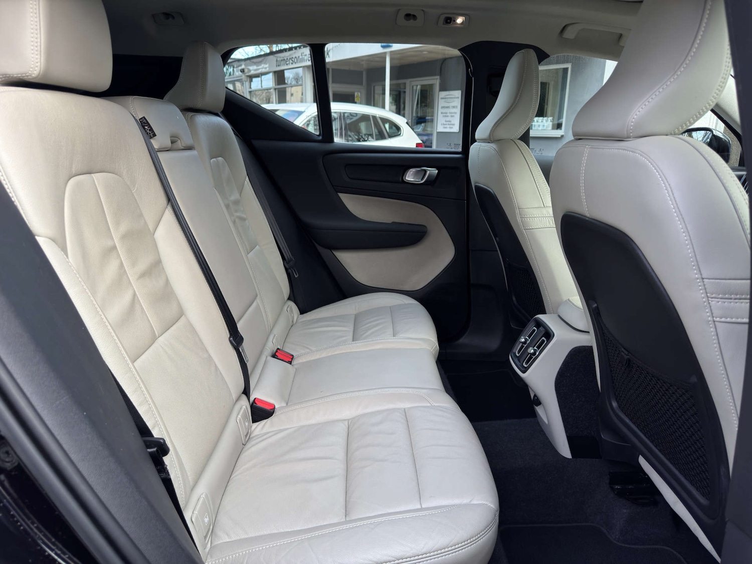 Used Volvo XC40 2022 for sale - 76969209: Photo 15